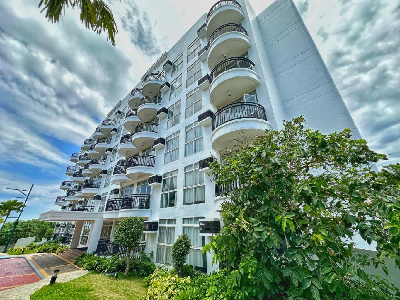 Coral Edge @ Boracay Newcoast Apartment Yapak Bagian luar foto