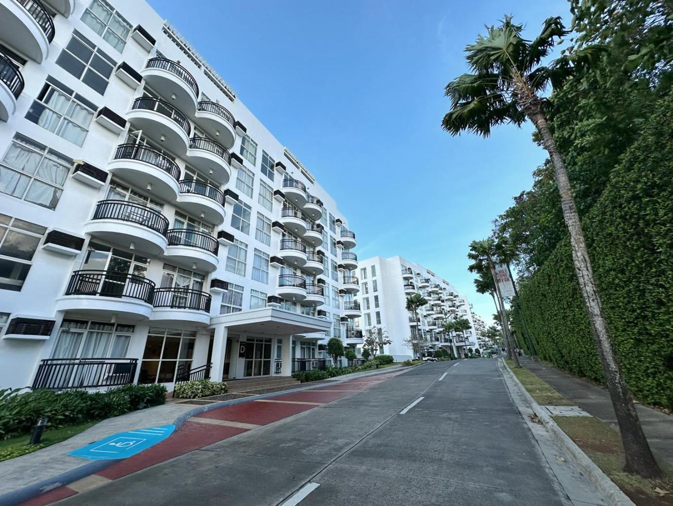 Coral Edge @ Boracay Newcoast Apartment Yapak Bagian luar foto